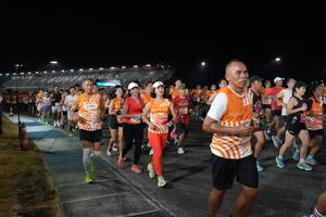 BIB: 22904, 221300
                            <button type="button" onclick="openModal(23235379)" class="btn btn-primary btn-sm float-right btn-popup" data-toggle="modal" data-target=".modal-high-quality">
                        <i class="fas fa-shopping-cart"></i> Add to Cart
                    </button>
                                            <button type="button" onclick="isThisMe(23235379, true)" class="btn btn-success btn-sm float-right btn-popup btn-isme hidden" data-toggle="tooltip" data-placement="bottom" title="นี่คือรูปของคุณใช่ไหม คลิกที่นี่เพื่อเอาเข้าอัลบั้ม">
                        <i class="fas fa-plus"></i> Add to album
                    </button>
                    <button type="button" onclick="isThisMe(23235379, false)" class="btn btn-warning btn-sm float-right btn-popup btn-isnotme hidden">
                        <i class="fas fa-ban"></i> Remove from album
                    </button>